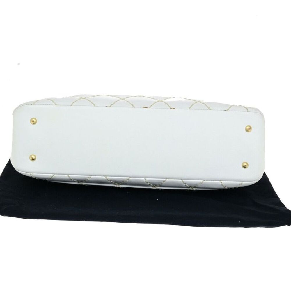 Chanel Wild Stitch White Leather Shoulder Bag (Pre-Owned) - Picture 3 of 12
